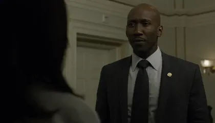 Кадры из сериала Карточный домик (2013)